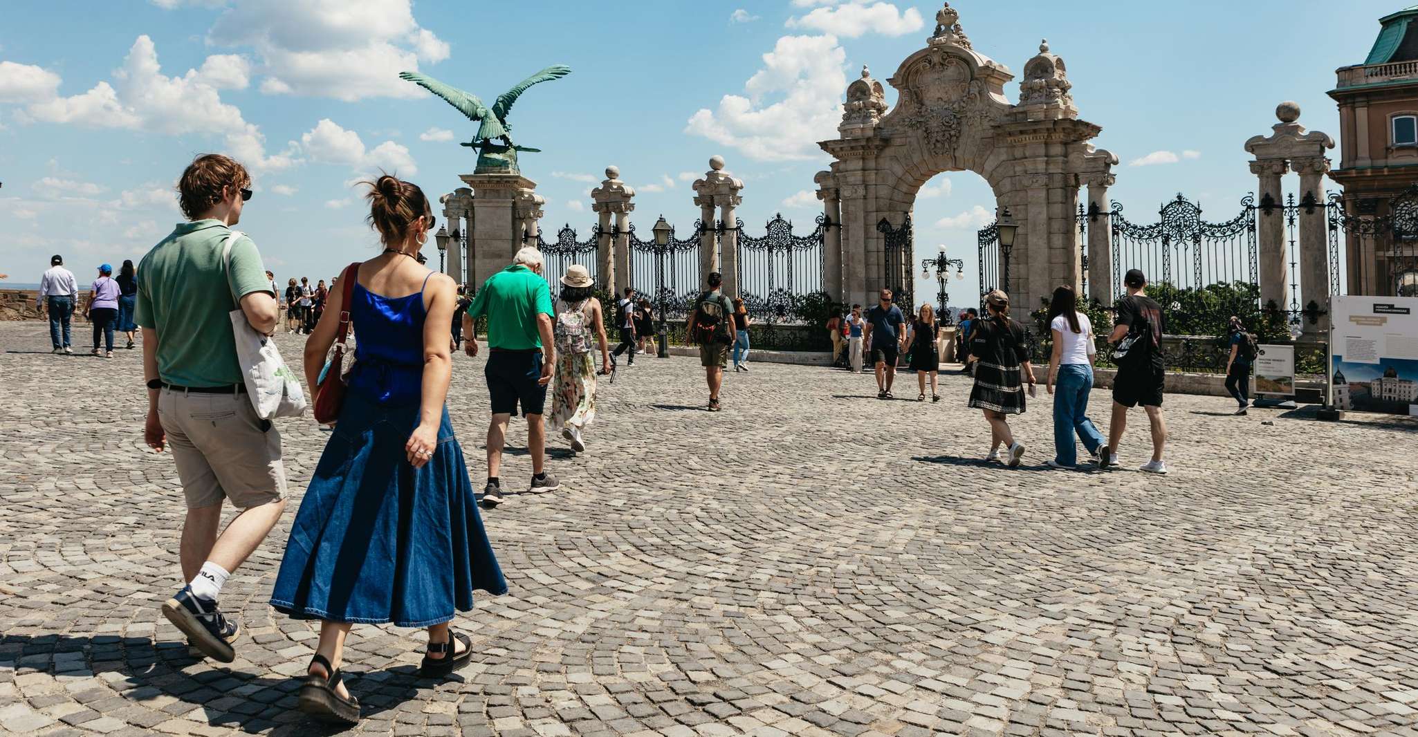 Budapest: Historic Buda Castle Walking Tour photo 10