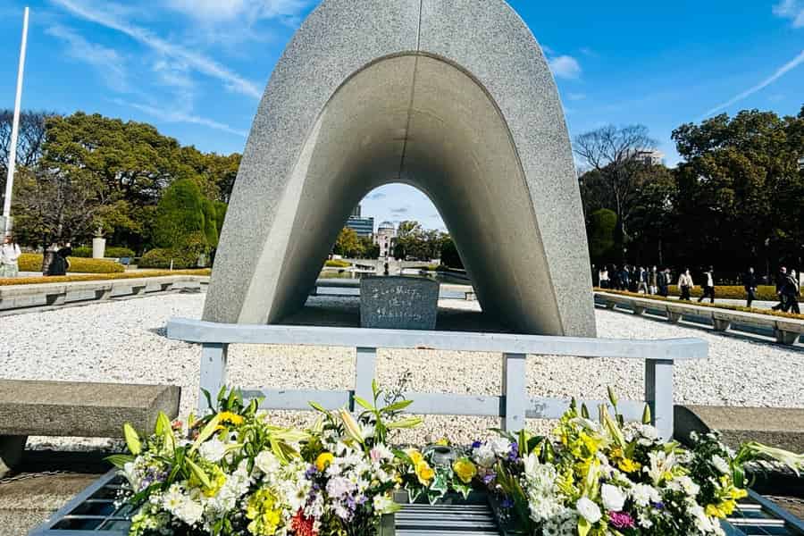 Hiroshima Friedenspark, Museum und Atombomben-Domkuppel „Gruppentour“. Foto: GetYourGuide Hiroshima Friedenspark, Museum und Atombomben-Domkuppel „Gruppentour“. Foto: GetYourGuide