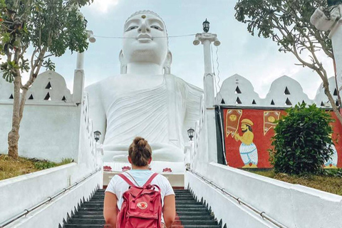 2 dagars rundtur Pinnawala/Sigiriya från Kandy2 dagars rundtur med tuk tuk