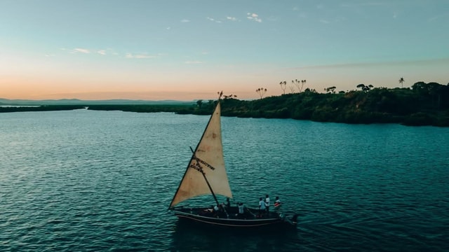 Mombasa: Sunset Dhow Cruise with Snacks & Drinks