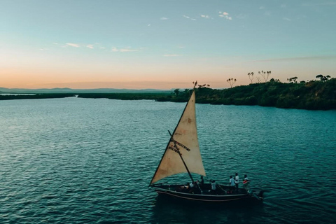 MOMBASA: SUNSET DHOW CRUISE WITH SNACKS & DRINKS