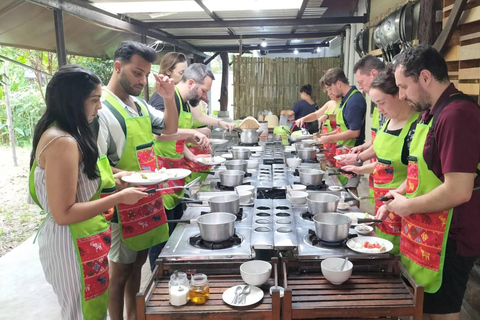 Krabi : Authentieke Thaise kookles met rondleiding over de markt