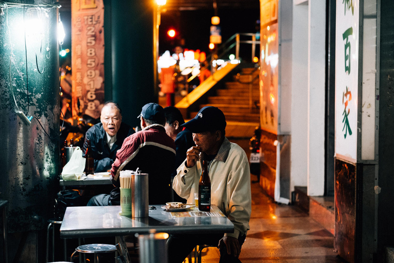 تايبيه: جولة طعام في سوق يانسان الليلي مع تذوق الأطعمة