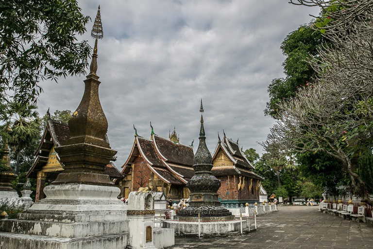 Luang Prabang First Day: EV City Tour & Sunset Cruise