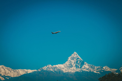 Katmandou : Pokhara - Circuit de luxe d'une journée en avionKatmandou : Pokhara - Excursion privée d'une journée en avion