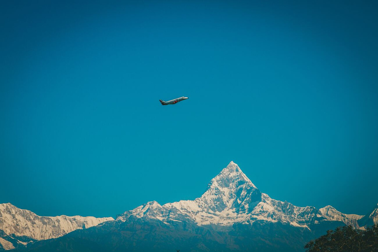 Katmandou : Pokhara - Circuit de luxe d'une journée en avionKatmandou : Pokhara - Excursion privée d'une journée en avion