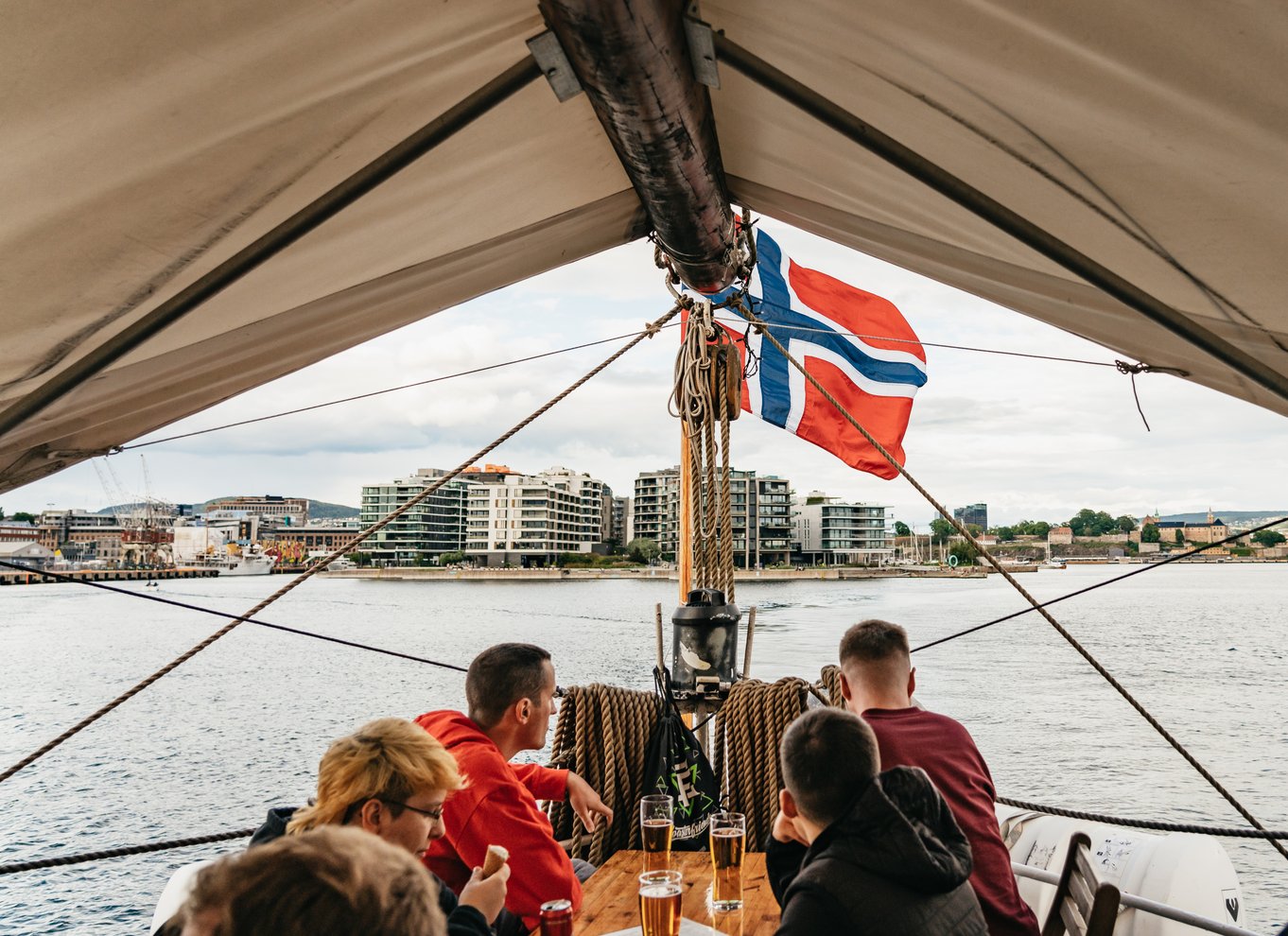Oslo: Aftencruise i fjorden med rejebuffet