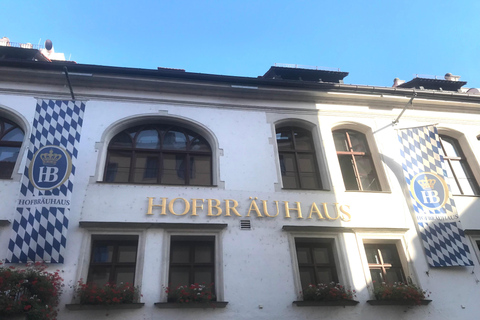 Munich: Private Walking Tour with good laughs and much info