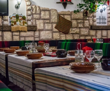 Obzor: Bulgarian Food Tour with Local Guide