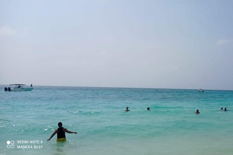 Cartagena: Tagestour zu den 4 Inseln + Karibisches Mittagessen