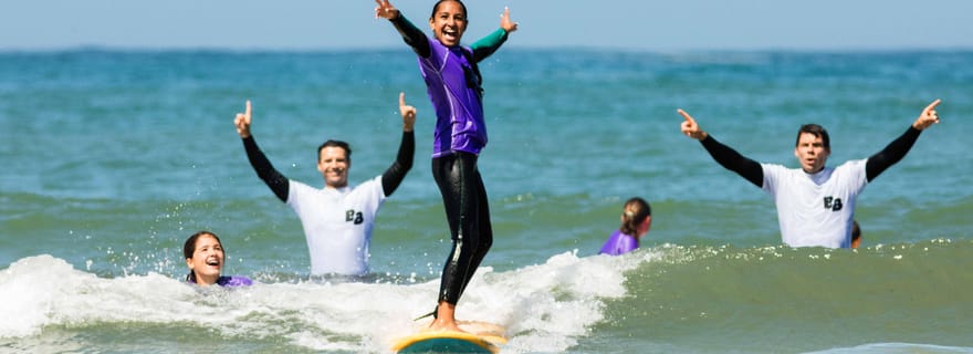 Cours de surf sur le site mythique de La Torche
