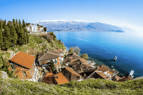 Kastoria: Private Lakes Tour to Pogradec, Ohrid & Bitola