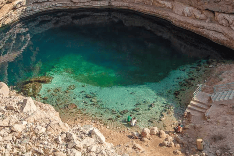 Wadi Shab & Bimmah Sinkhole... Oman's natural waterpools Wadi Shab & Bimmah Sinkhole...with Lunch