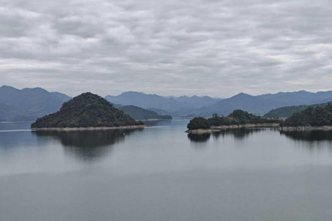Hangzhou: Qiandao Lake Forest & Kayak Private Day Trip