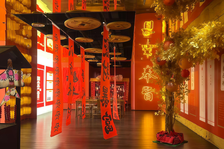 Jinan: Show Feast with Hanfu, Dinner, and Performance Row 1（SVIP）Meal+Costume+Headwear+Makeup (4 days in advance)