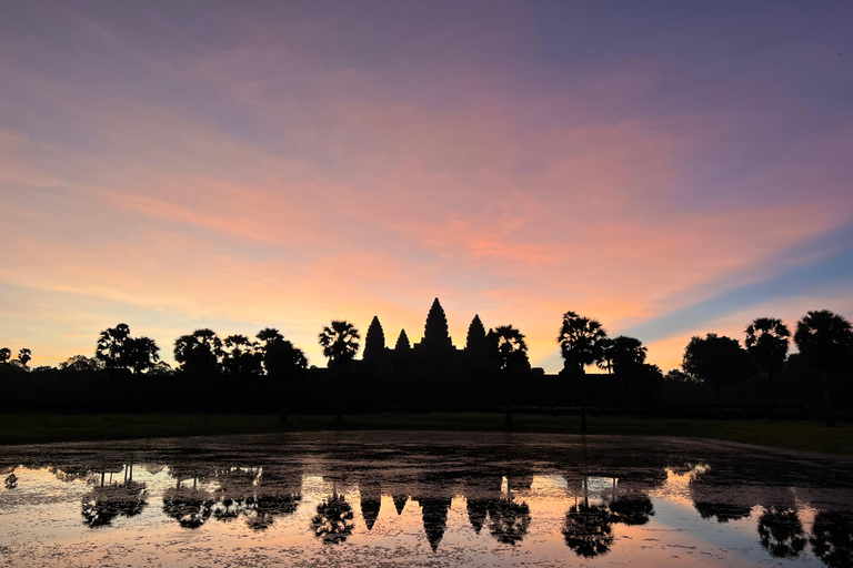 Tour Privado del Amanecer de Angkor en Vehículo con Aire Acondicionado