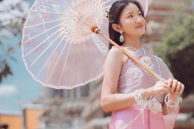 Bangkok: 1-Day Thai Dress Rental with Optional Photoshoot 1-Day Thai Costume Rental in Bangkok