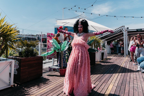 Barcellona: Brunch alcolico con le drag queenBarcellona: brunch con drag queen e drink