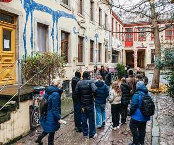 Dresden: Neustadt District Street Art Guided Walking Tour