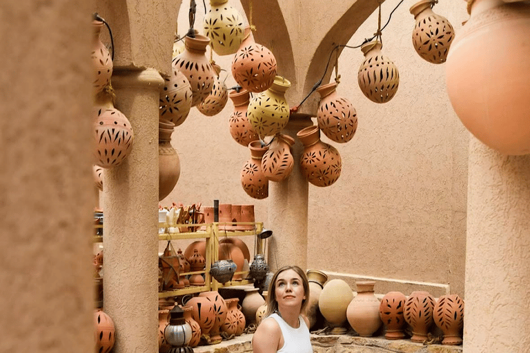 Muscat: Nizwa & Jabal Akhdar Day Trip with Fort & Souq pick up