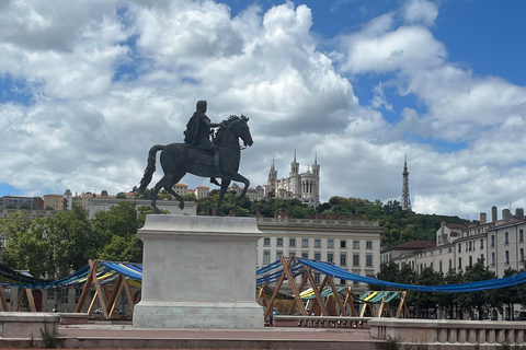 Lyon: Customizable Walking Tour with Local Guide