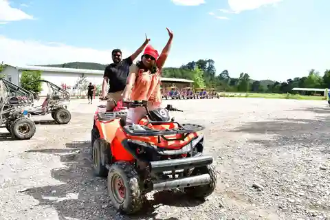 Yan: Transferli Quad Safari 4x4 Off Road Quad Safari