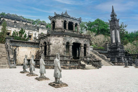 Hue: Tour de la ciudad de medio día en coche y barco dragón