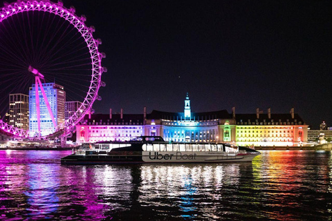 Londres: Jantar NYE no The Dixon Hotel e cruzeiro com fogo de artifício