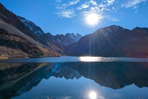 Private 4x4 Expedition: Landscapes of the Cordillera Real from La Paz