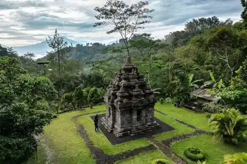 Yogyakarta: templo de selogriyo, caminhada pelos campos de arroz e java nepalvan