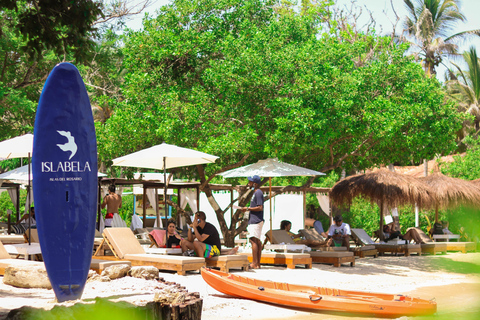 Cartagena: Bootsfahrt zu den Islabela-Inseln mit Mittagessen und Cocktail