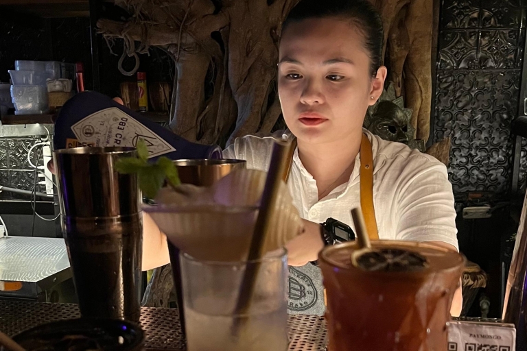 Pub Crawl en MakatiDe bar en bar en Makati