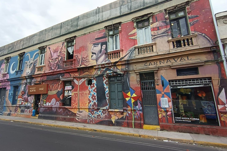 Yungay Neighborhood "Identity and cultural resistance in the heart of Santiago" Barrio Yungay "Identity and cultural resistance in the heart of Santiago".