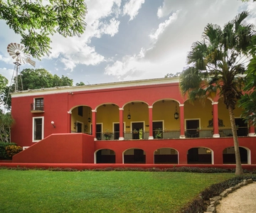 Merida: Hacienda Sotuta de Peon mit Cenote & Henequen Tour