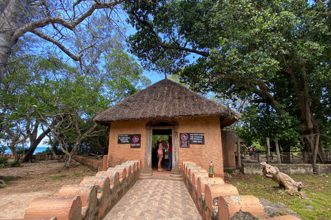 Zanzibar: Nakupenda Sandbank & Prison con Pranzo Incluso Honeymoon & Wedding Anniversary