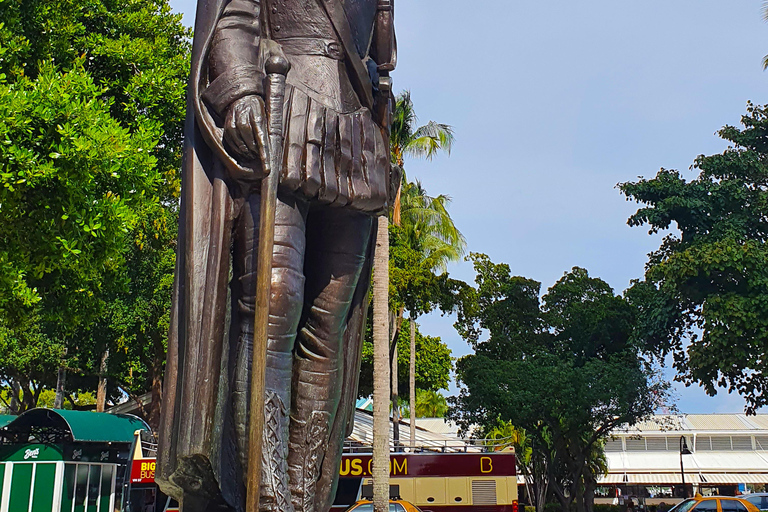 Miami Downtown Private walking tour in English or Spanish