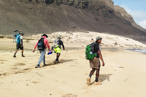 Sao Vicente: Baía das Gatas and Praia Grande Volcano Tour