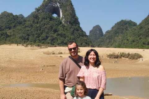 De Ha Noi: 2 dias de Trekking na Montanha do Olho de Anjo e de mota