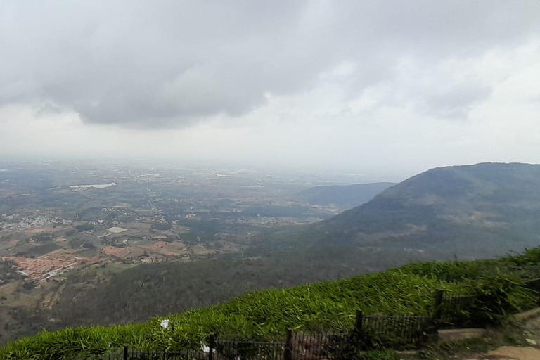Scopri le colline di Nandi con me: colline, patrimonio culturale, fortezze e ciboScopri le colline di Nandi con me: colline, storia, fortezze e cibo