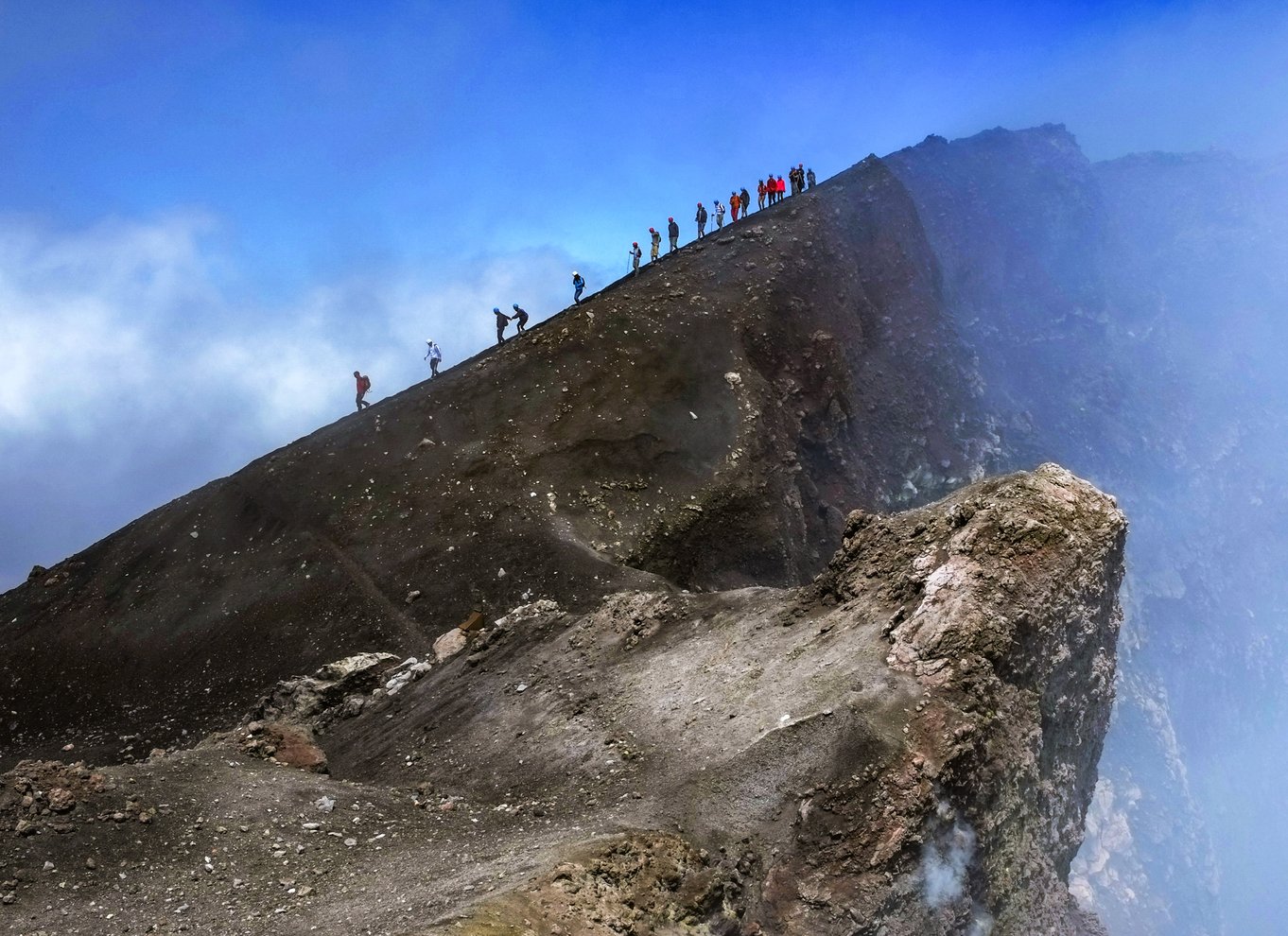 Etna: Vandre op til 3000 m med kabelbane og firehjulstrækker