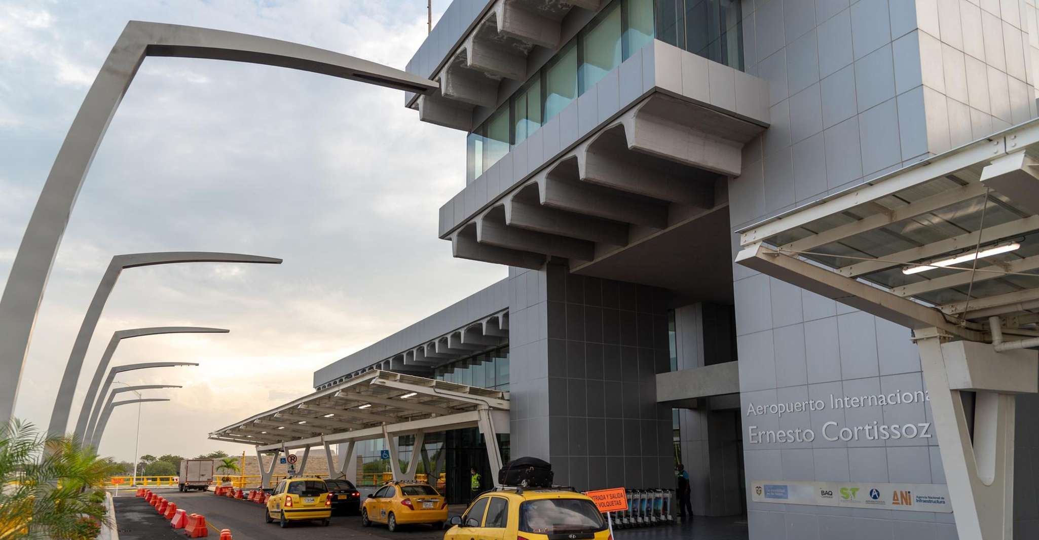 Ankunft oder Abreise Transfer, Flughafen Ernesto Cortissoz - Hizvo