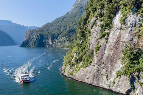 From Queenstown: Coach, Farm Tour &amp; Milford Nature Cruise