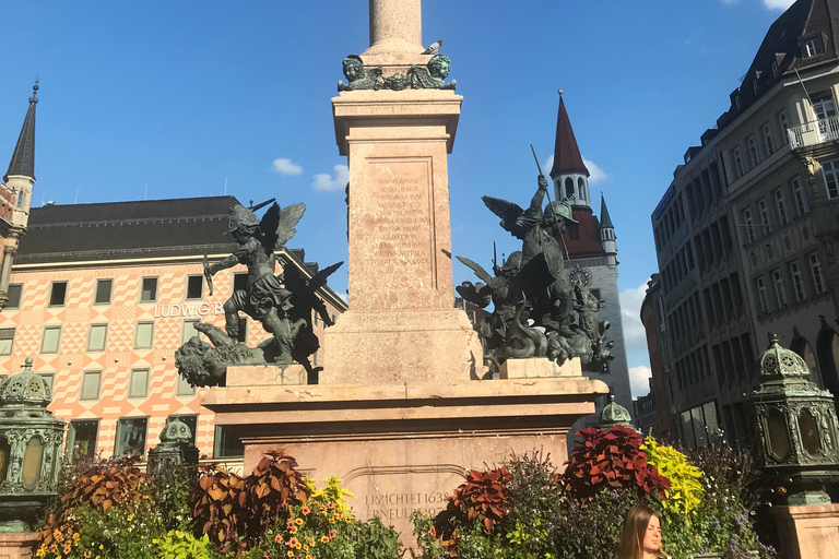 Munich: Private Walking Tour with good laughs and much info