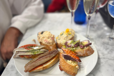 Palma de Mallorca: Private Guided Walking Tour with Tapas