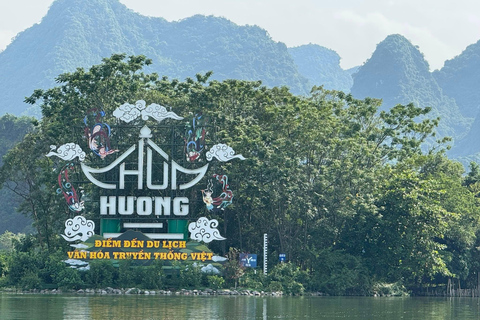 Hanoi: Parfümpagode mit Bootsfahrt oder Lotus-SeidendorfPrivate Tour: Parfümpagode, Lotus-Seidendorf und Weihrauch