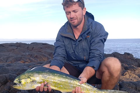 Lanzarote: Guided Shore Fishing Trip with Gear & Guide