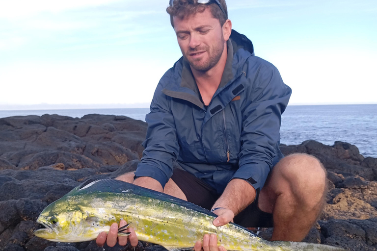 Lanzarote: Guided Shore Fishing Trip with Gear & Guide