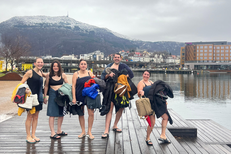 Bergen: Fjord Sauna Experience and Floyen Mountain Hike