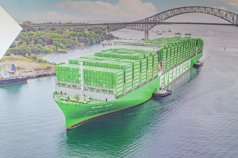 Panama City: Historic District and Canal Tour with Transfer