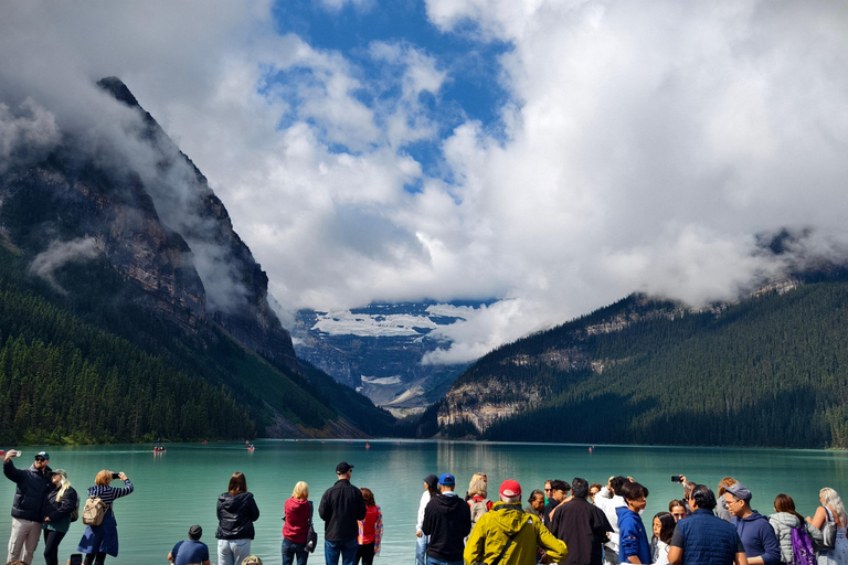 From Calgary: Banff Private Tour with Transport and Pickup